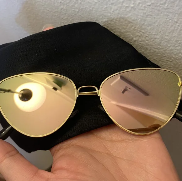 Abella Astley Pink Mirrored Aviatior sunglasses - Picture 4 of 5